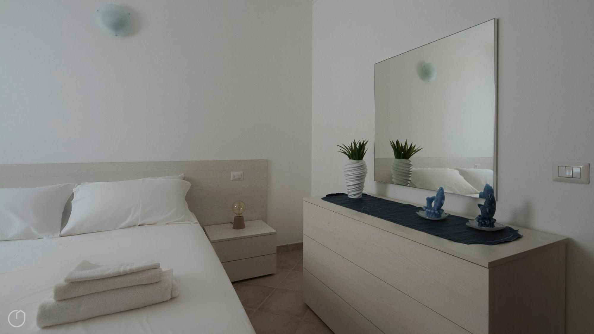 Welcomely - Xenia Boutique House Olbia Bagian luar foto